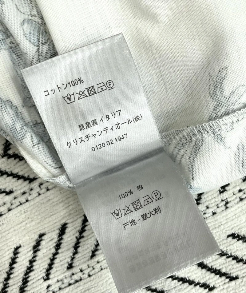 Christian Dior T-Shirts Elegant 113646