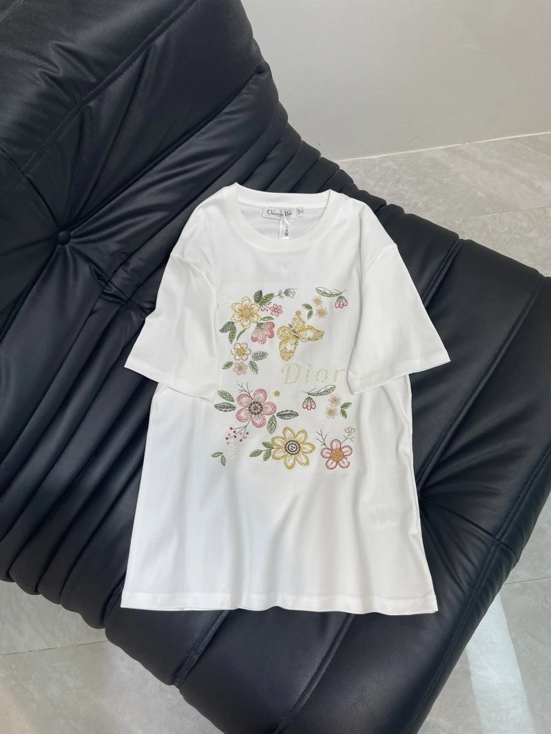 Sustainable Christian Dior T-Shirts 113650