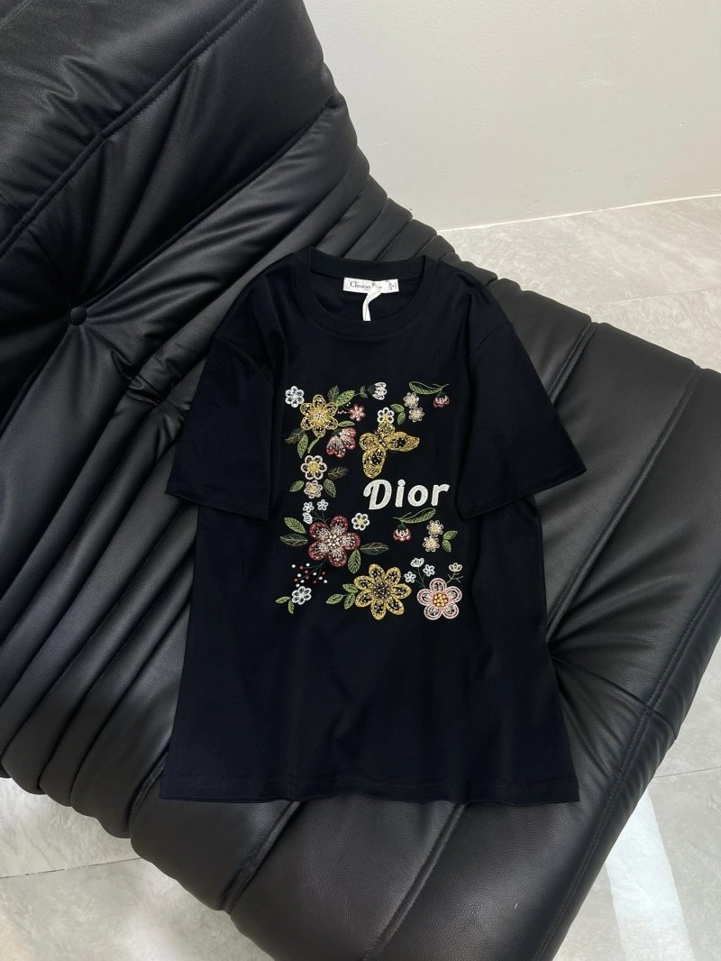 Sustainable Christian Dior T-Shirts 113650