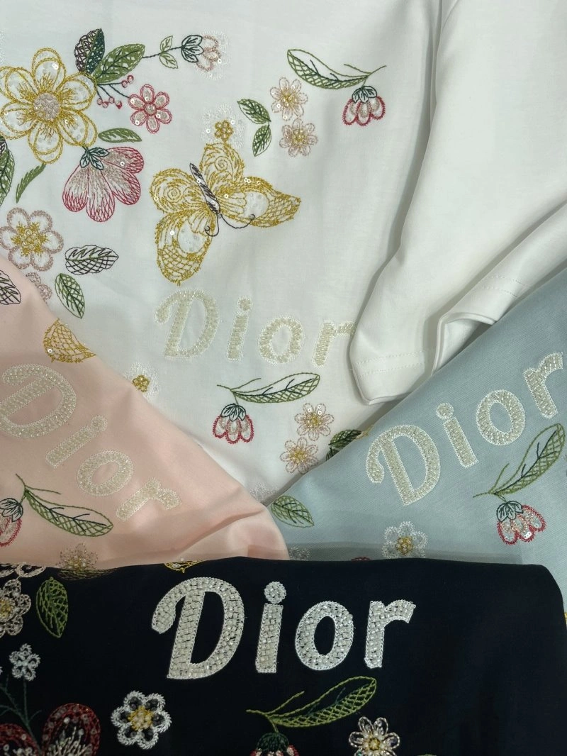 Sustainable Christian Dior T-Shirts 113650