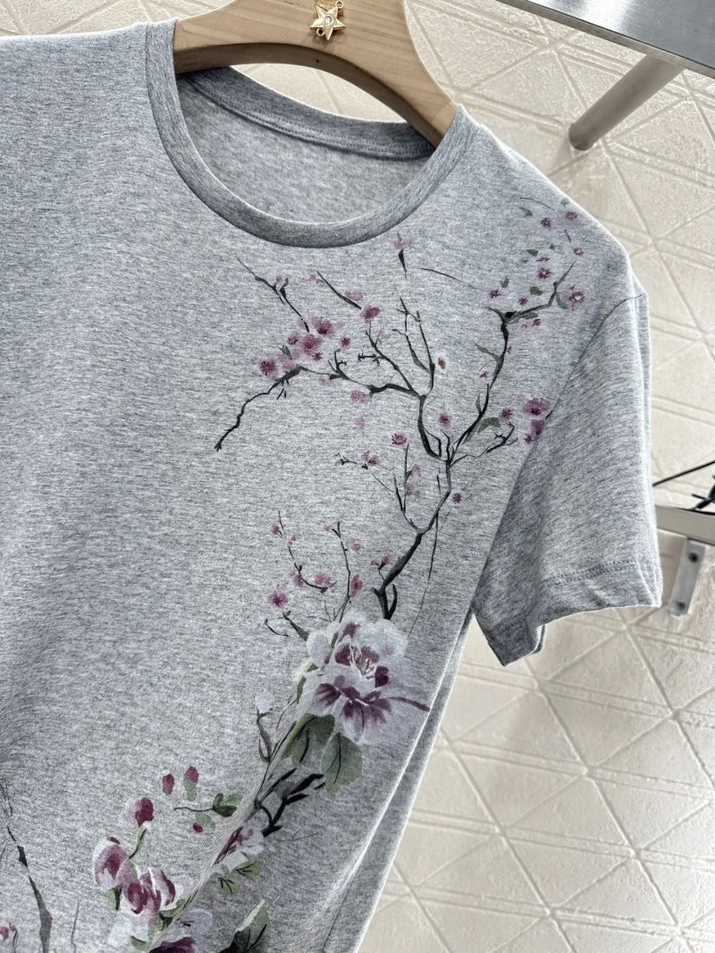Christian Dior T-Shirts Versatile 113614