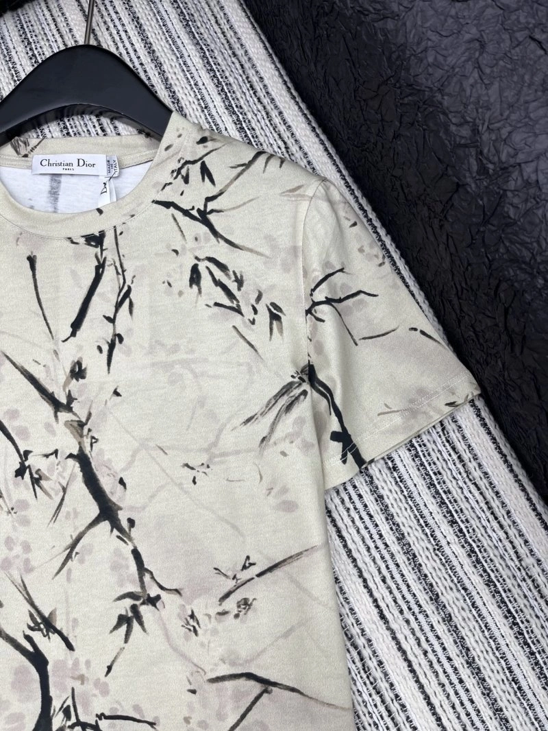 Stretchable Christian Dior T-Shirts 113583