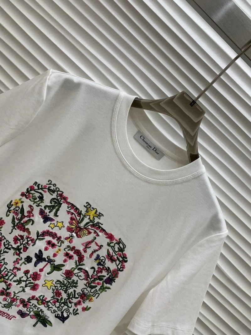 ModernLook Christian Dior T-Shirts 113578