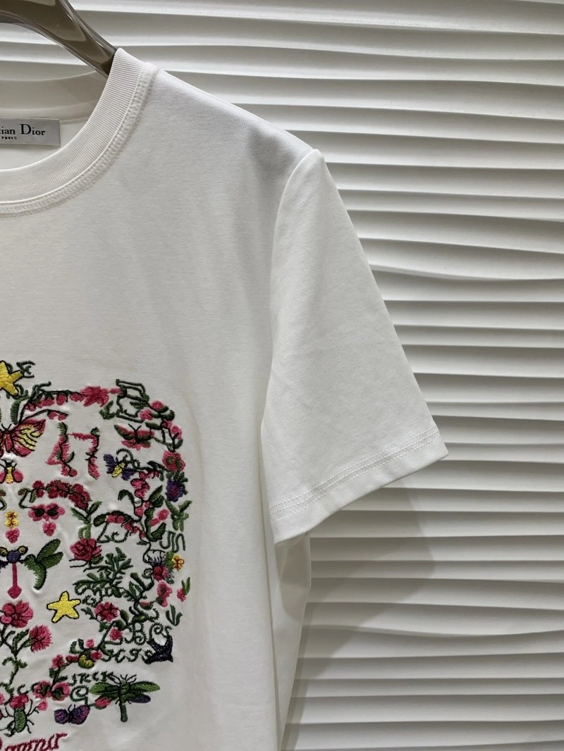 ModernLook Christian Dior T-Shirts 113578