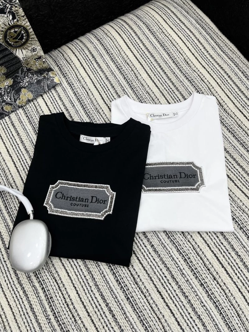 Christian Dior T-Shirts UrbanChic 113574