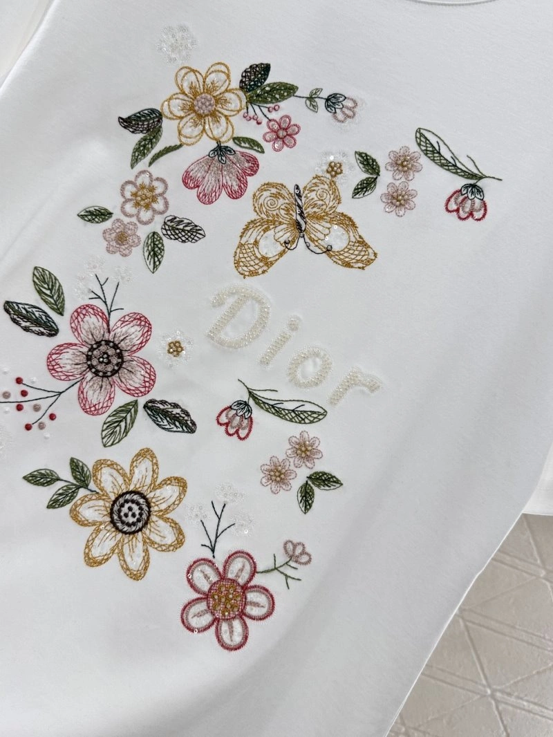 Christian Dior T-Shirts Trendsetting 113448