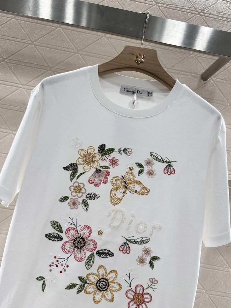 Christian Dior T-Shirts Trendsetting 113448
