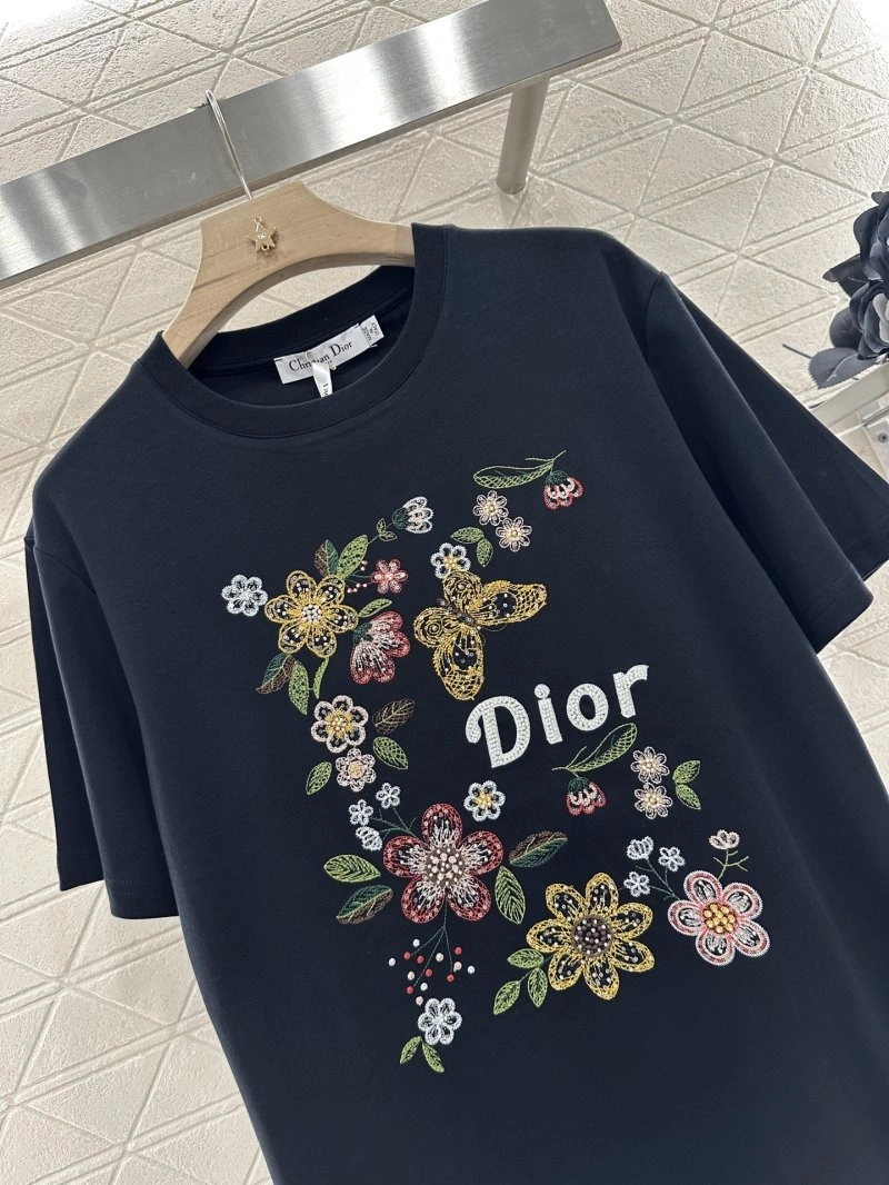 Comfortable Christian Dior T-Shirts 113447
