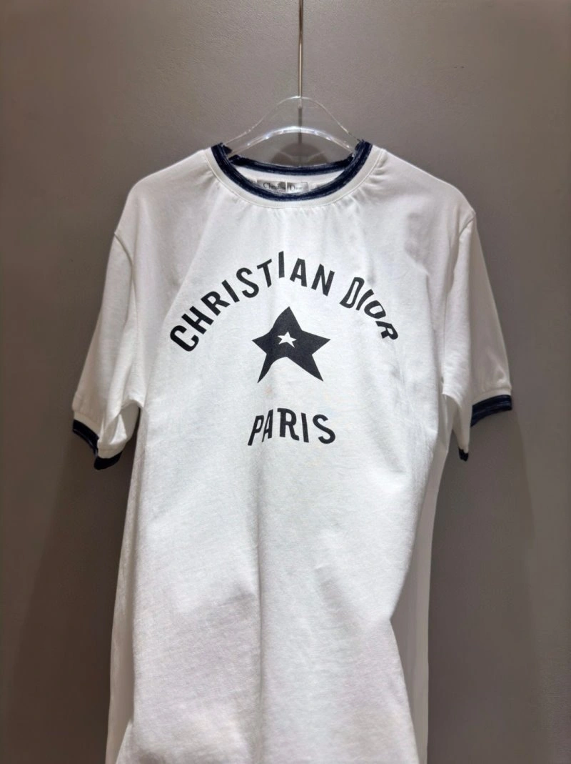 Cozy Christian Dior T-Shirts 113422