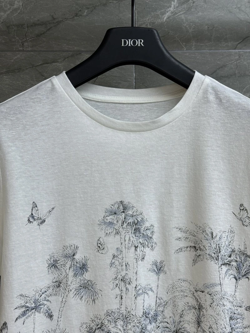 Stylish Christian Dior T-Shirts 113427