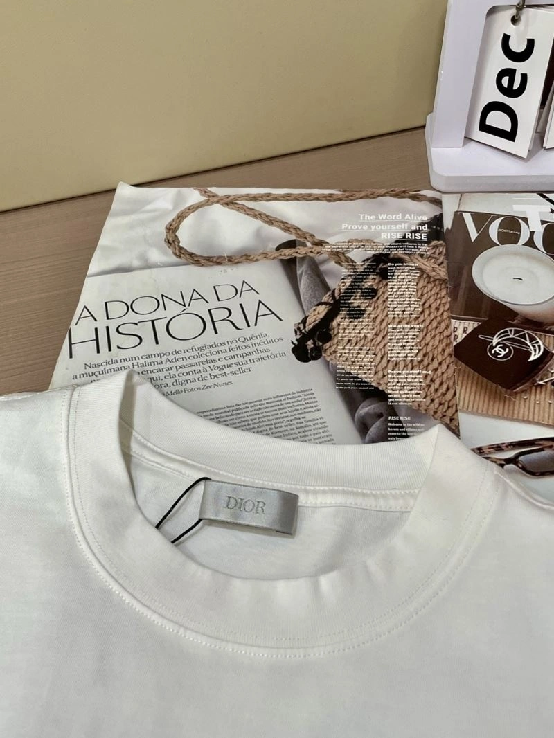 Sustainable Christian Dior T-Shirts 115701