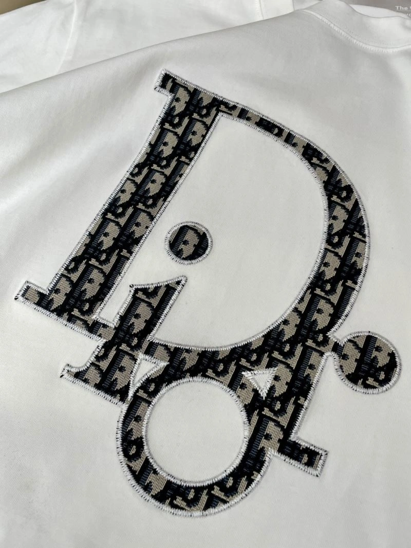 Sustainable Christian Dior T-Shirts 115701