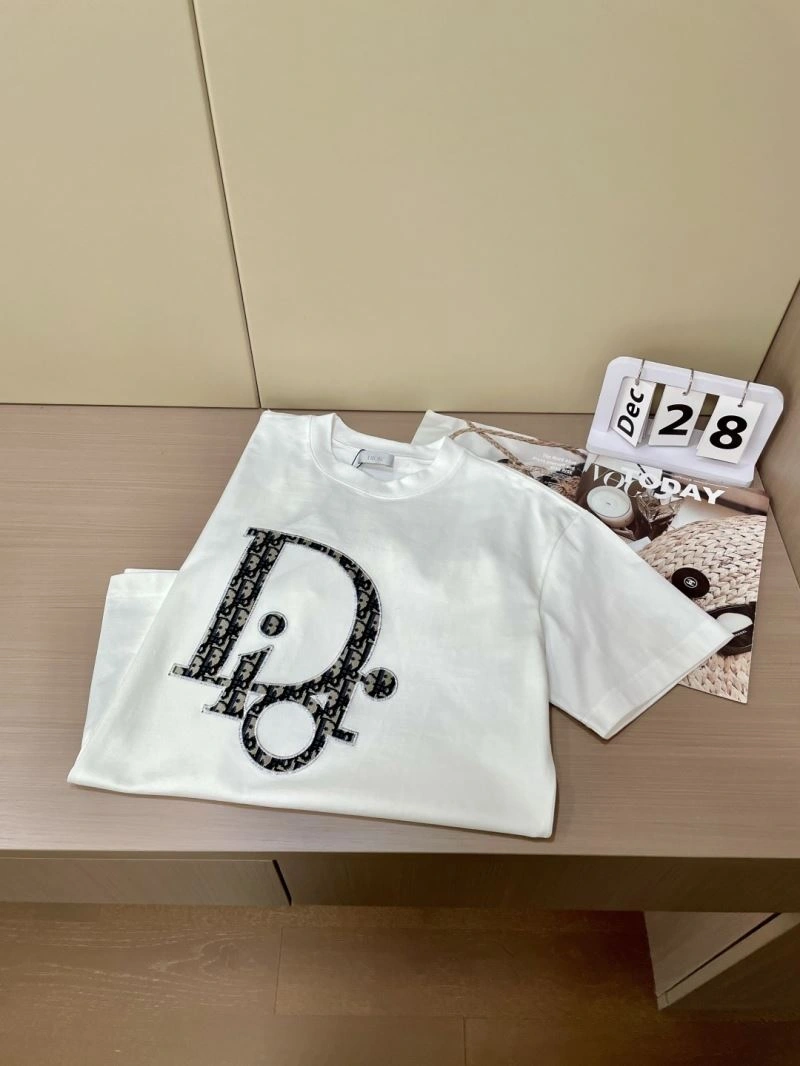 Sustainable Christian Dior T-Shirts 115701