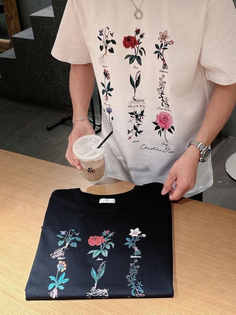 Christian Dior T-Shirts Sophisticated 115710