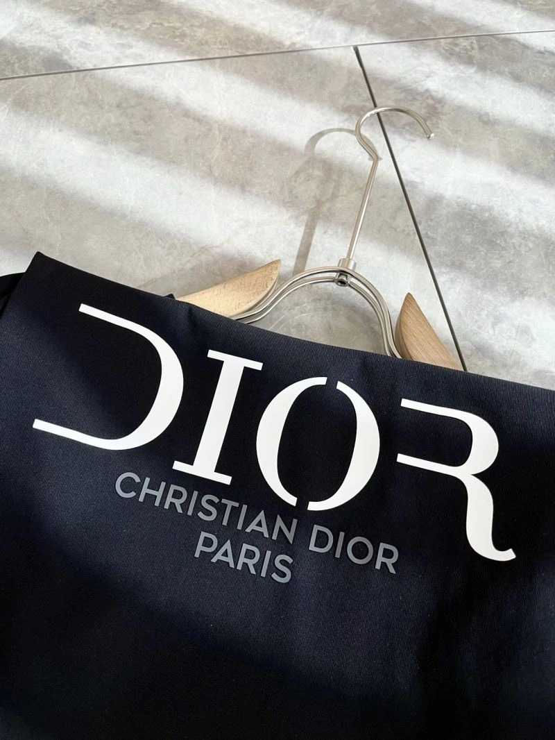 Bold Christian Dior T-Shirts 115688