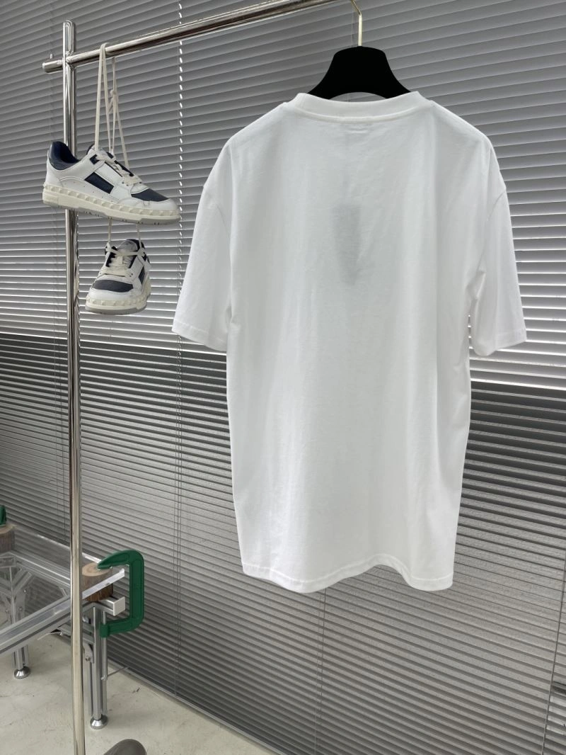 Sustainable Christian Dior T-Shirts 115619