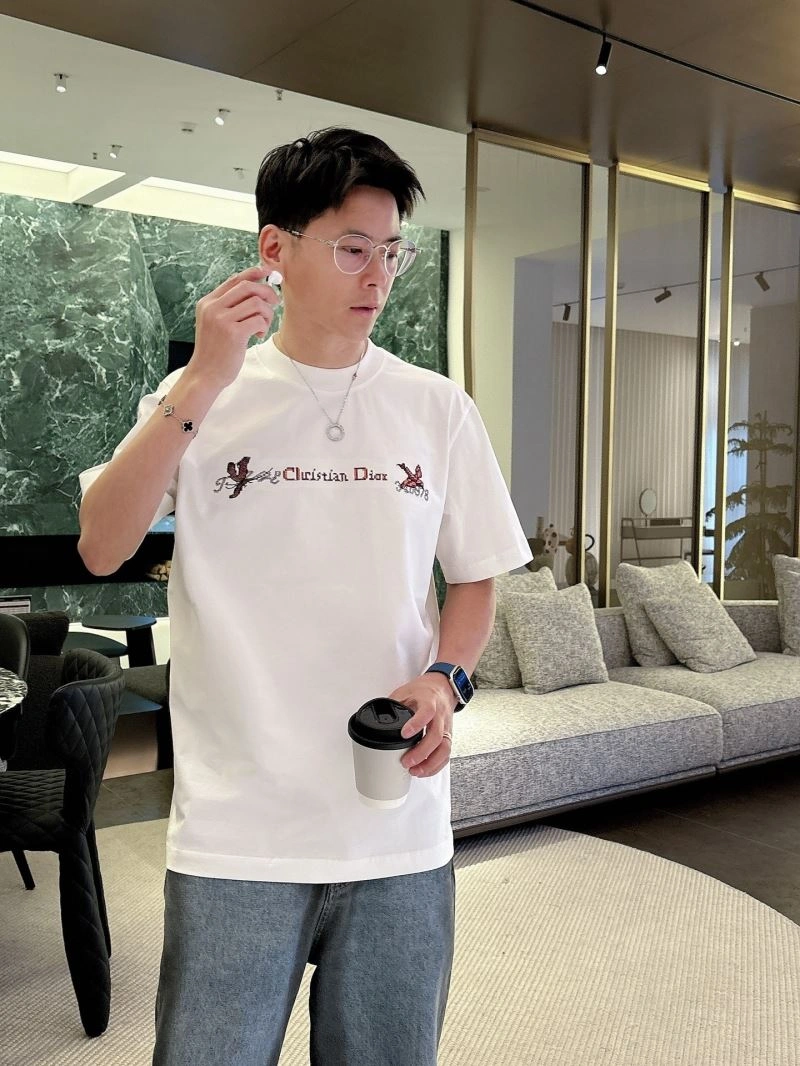 Christian Dior T-Shirts Trendsetting 115597