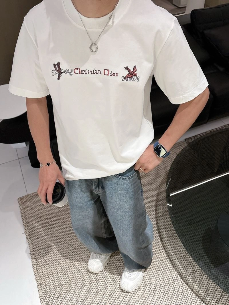 Christian Dior T-Shirts Trendsetting 115597