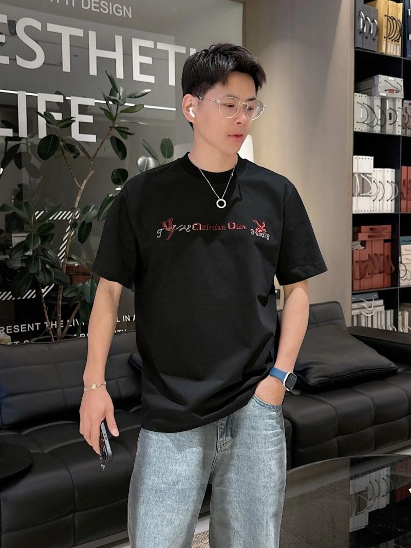 Timeless Christian Dior T-Shirts 115594