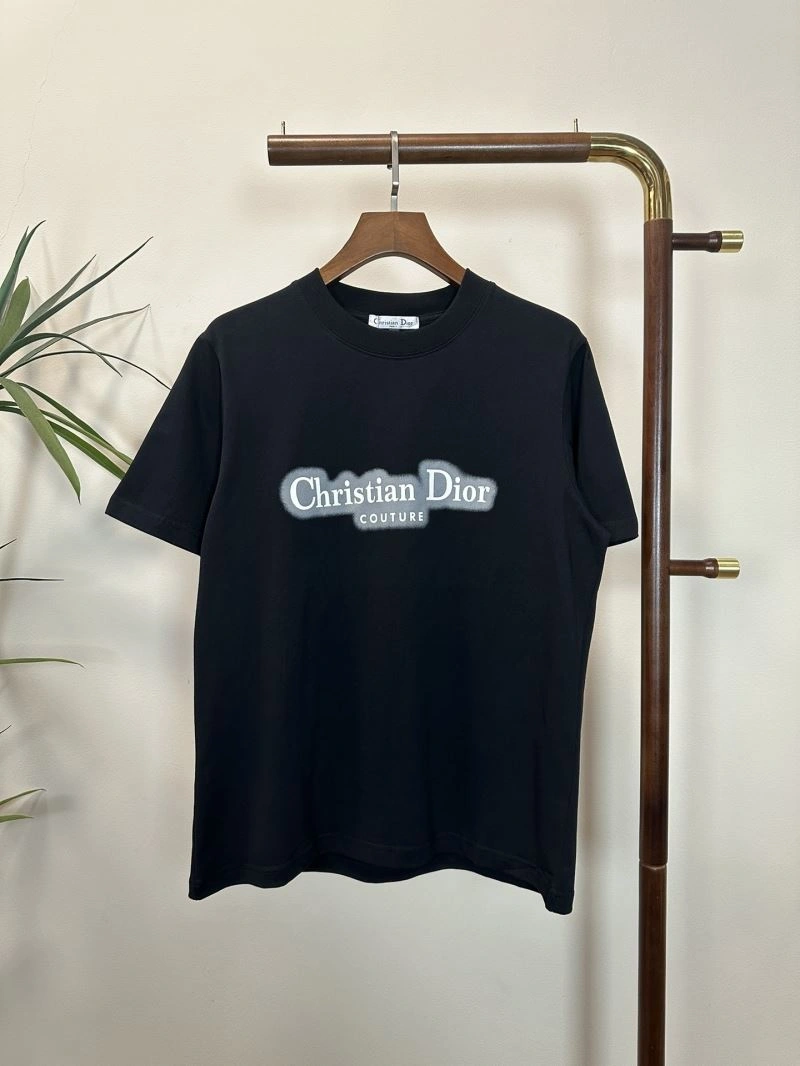 Lightweight Christian Dior T-Shirts 115562