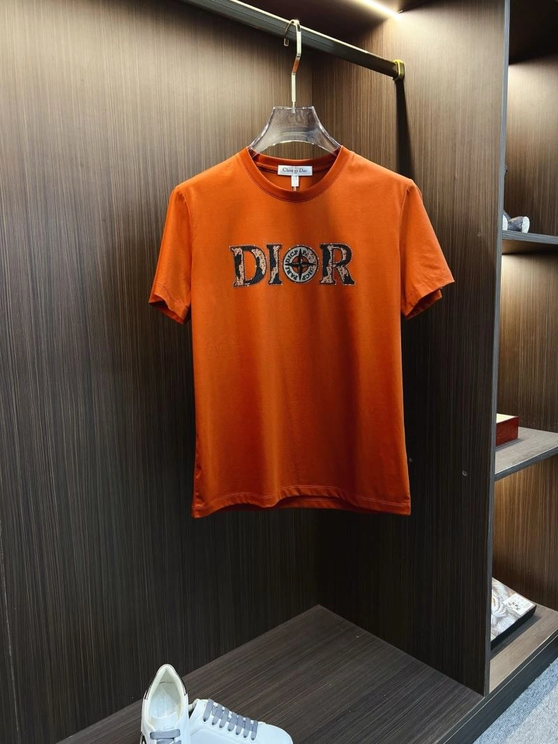 Sustainable Christian Dior T-Shirts 115532