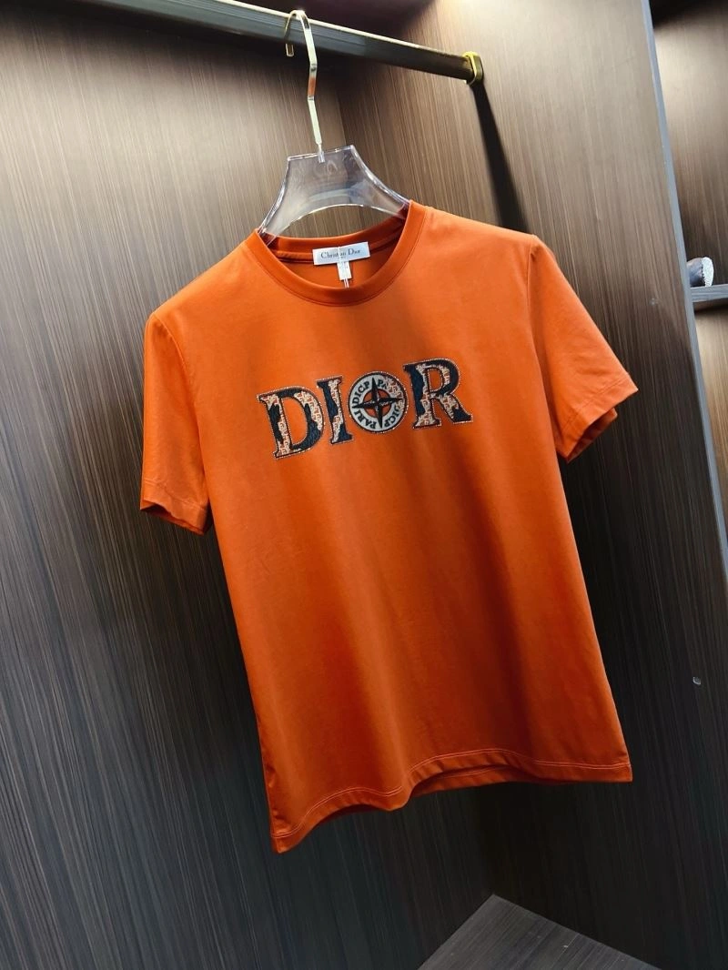 Sustainable Christian Dior T-Shirts 115532