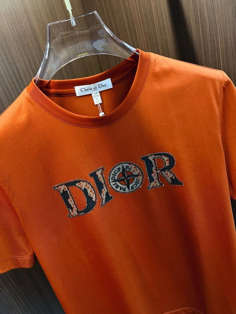 Sustainable Christian Dior T-Shirts 115532