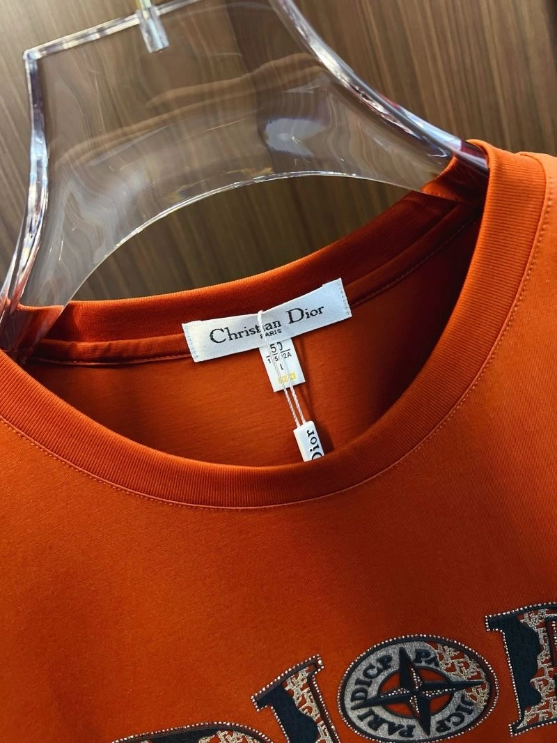 Sustainable Christian Dior T-Shirts 115532
