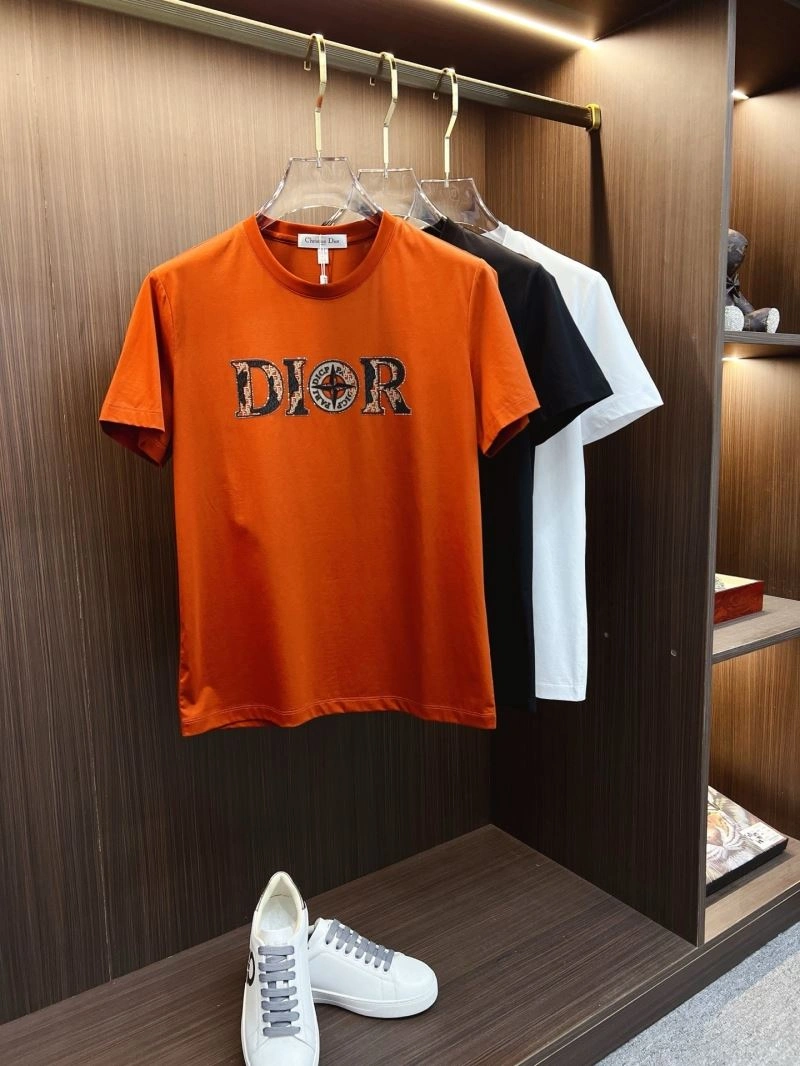 Sustainable Christian Dior T-Shirts 115532