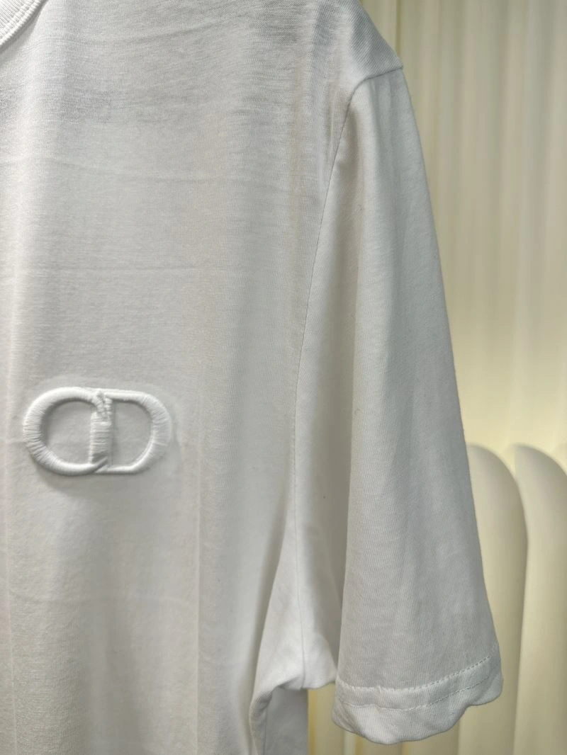 Fashionable Christian Dior T-Shirts 115278
