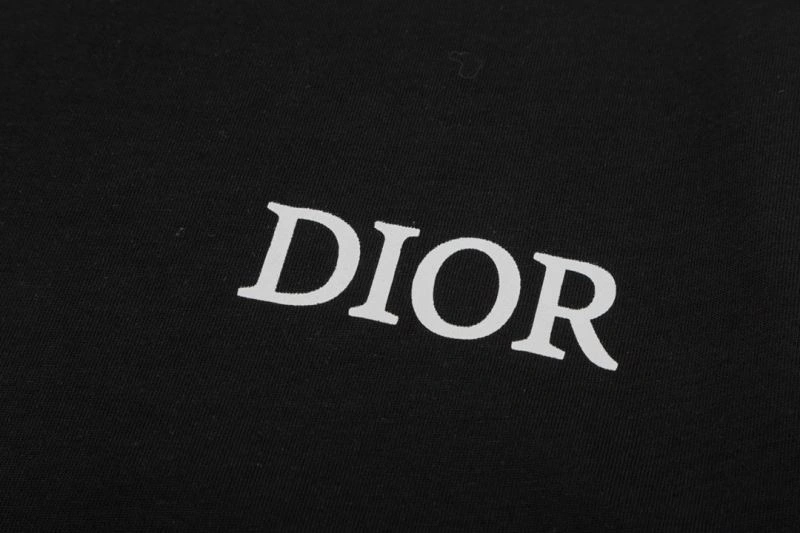 Supportive Christian Dior T-Shirts 115272