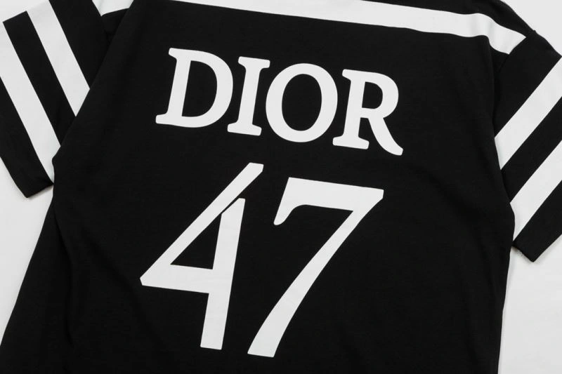 Supportive Christian Dior T-Shirts 115272