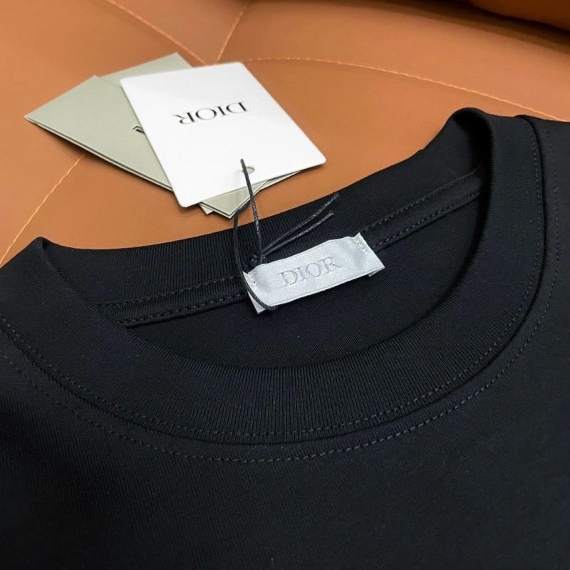 Fashionable Christian Dior T-Shirts 115233