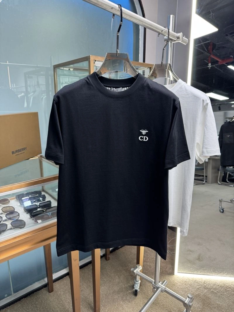 Christian Dior T-Shirts UrbanChic 115229