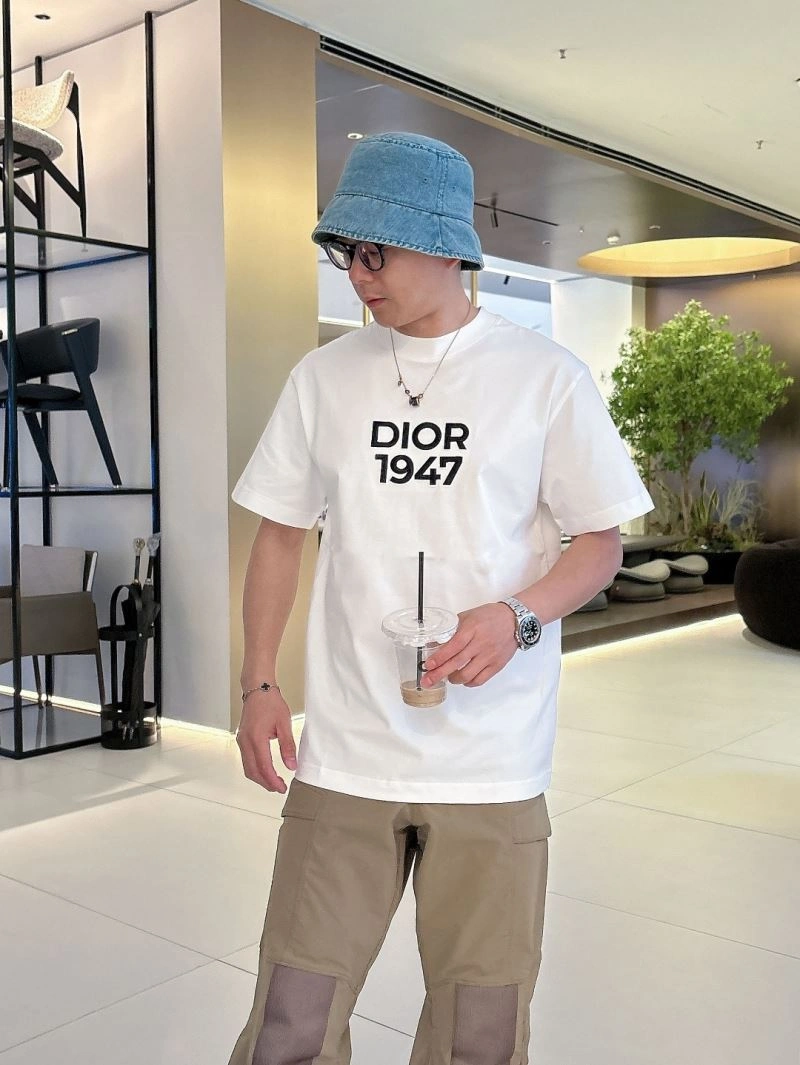 Fashionable Christian Dior T-Shirts 115227