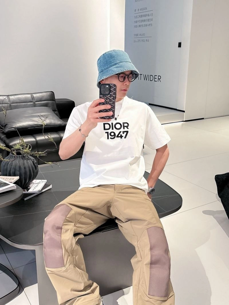 Fashionable Christian Dior T-Shirts 115227