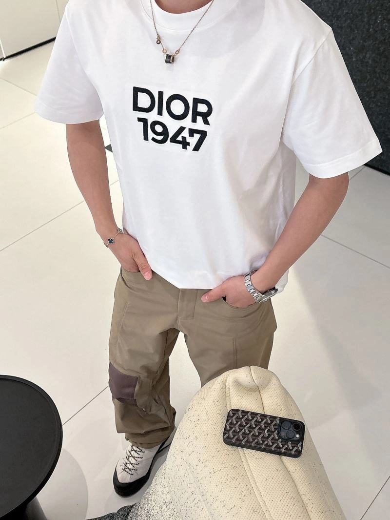 Fashionable Christian Dior T-Shirts 115227