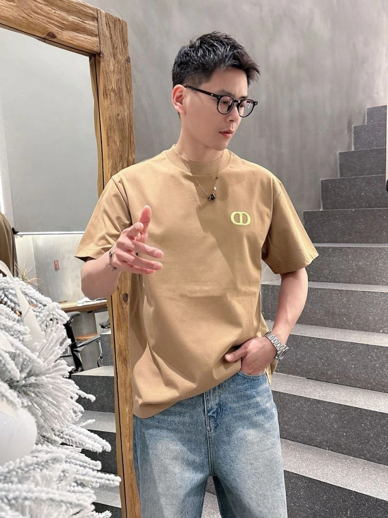 WellDesigned Christian Dior T-Shirts 115220