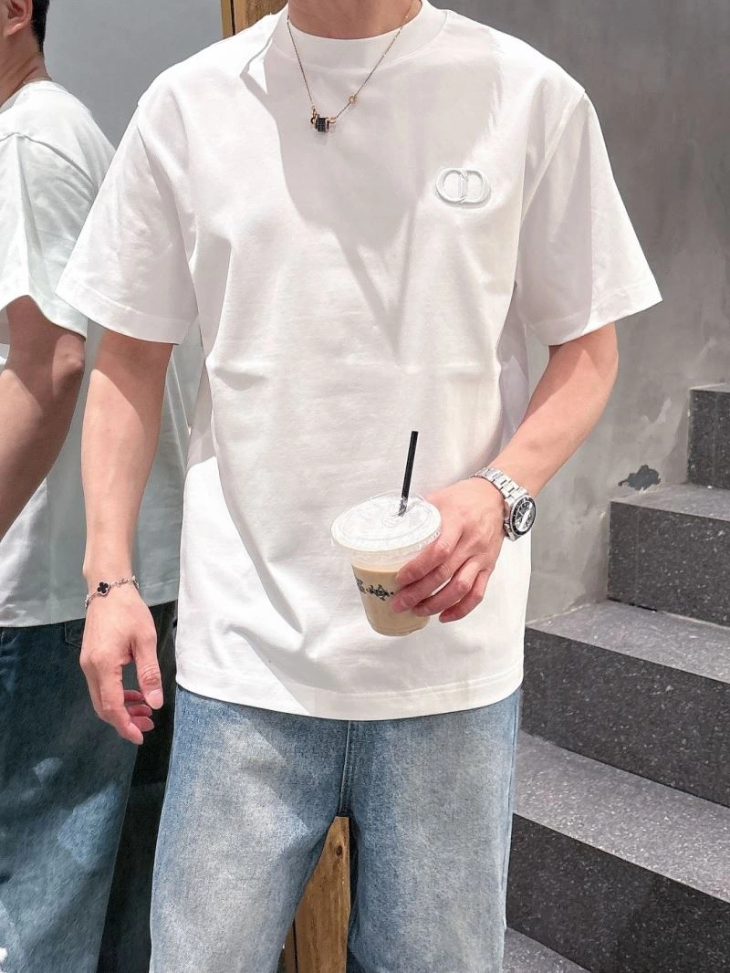 Trendsetting Christian Dior T-Shirts 115209