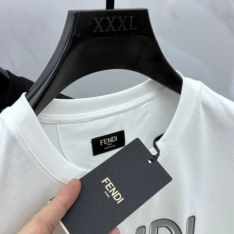 UrbanChic Christian Dior T-Shirts 115212