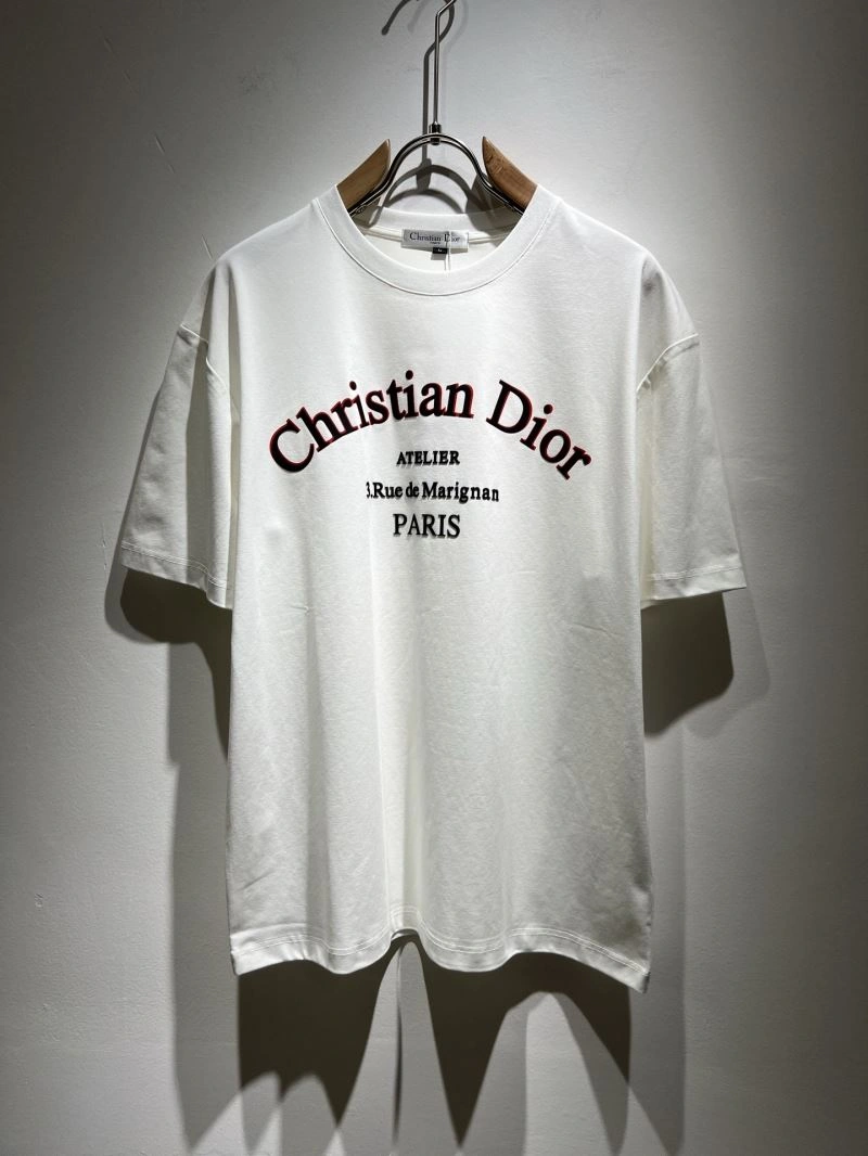 Sleek Christian Dior T-Shirts 115186
