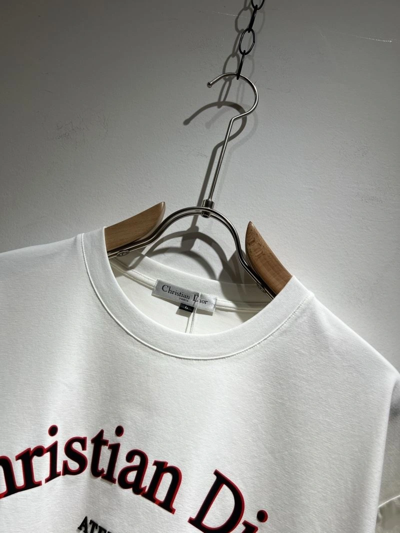 Sleek Christian Dior T-Shirts 115186
