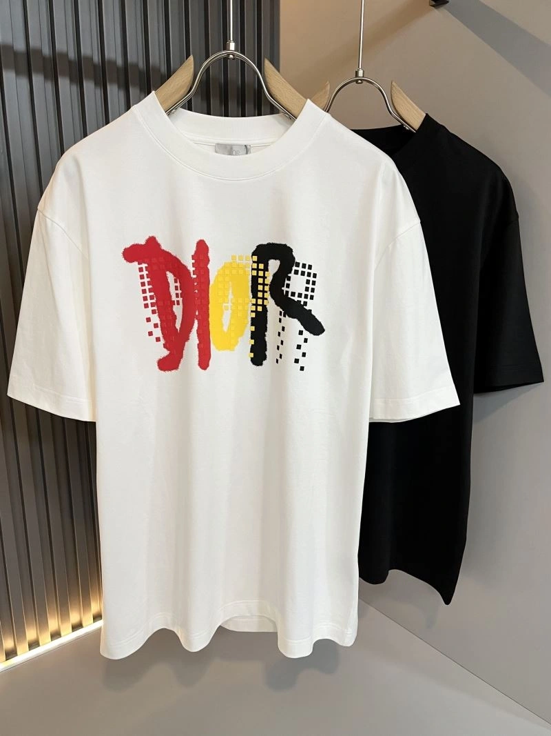 Fashionable Christian Dior T-Shirts 115180