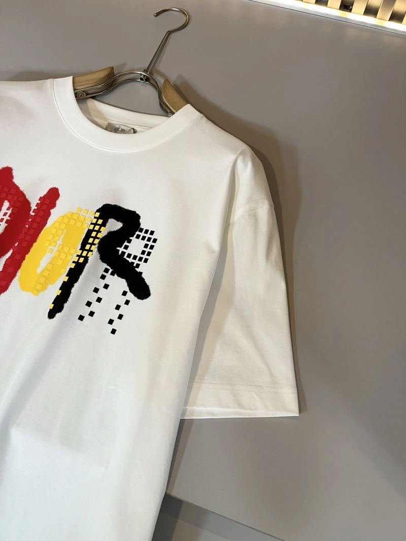 Fashionable Christian Dior T-Shirts 115180