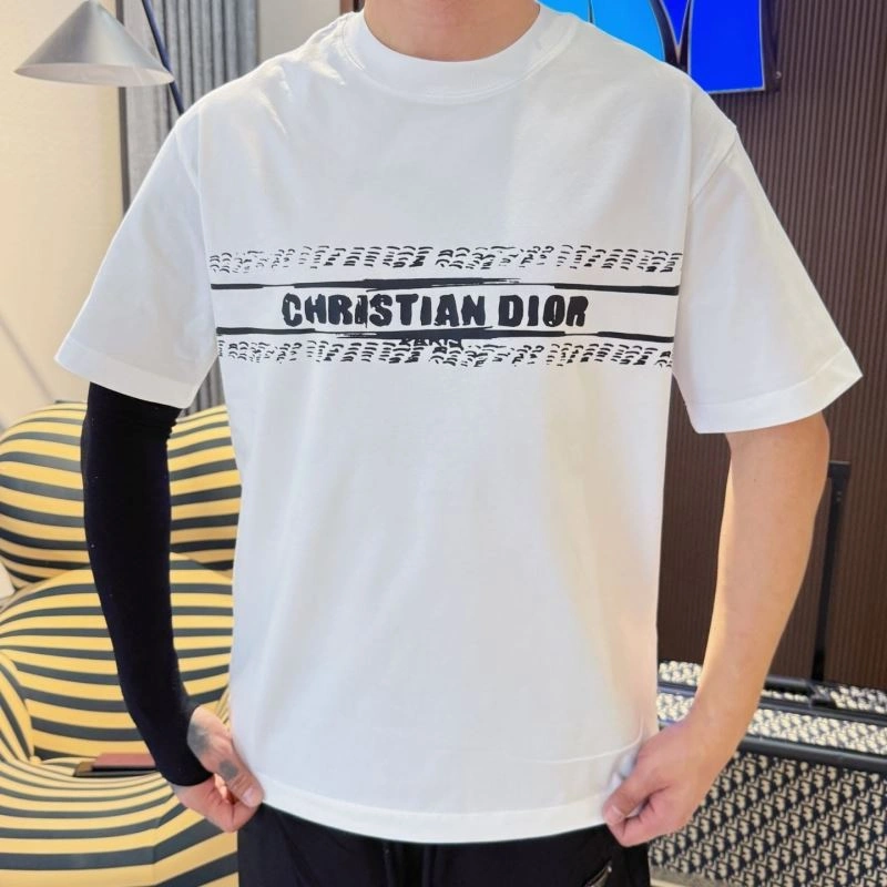 Elegant Christian Dior T-Shirts 115139