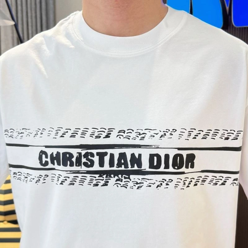 Elegant Christian Dior T-Shirts 115139