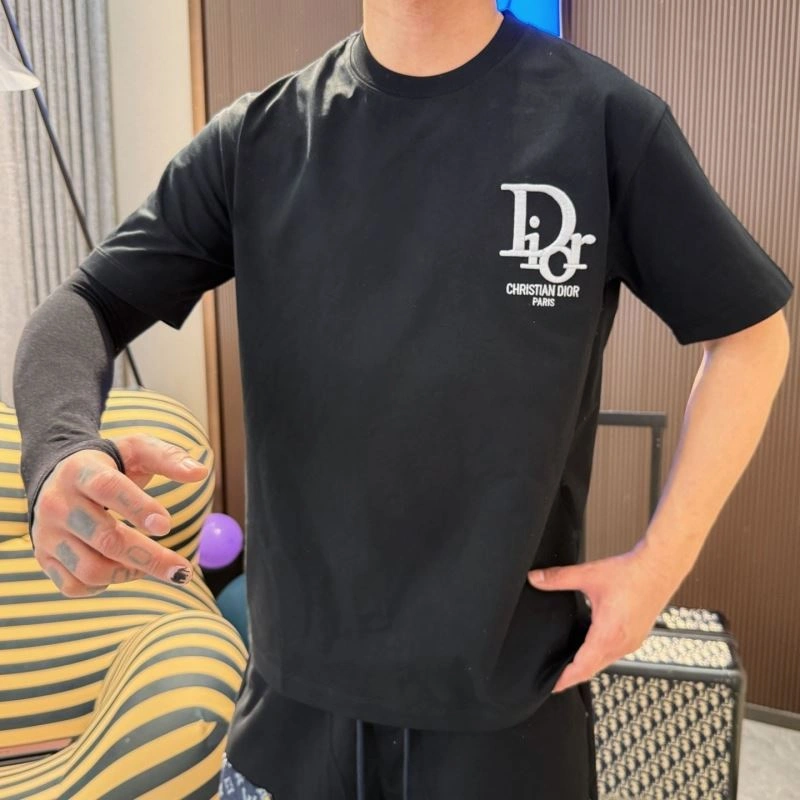 Christian Dior T-Shirts Sleek 115135