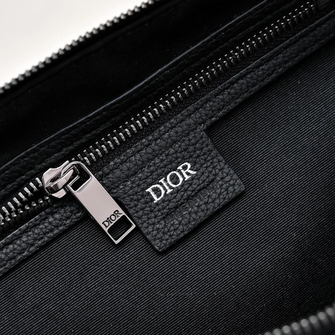 Supportive Christian Dior Top Handle Bags 91167