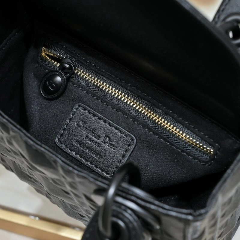Reliable Christian Dior Top Handle Bags 87610