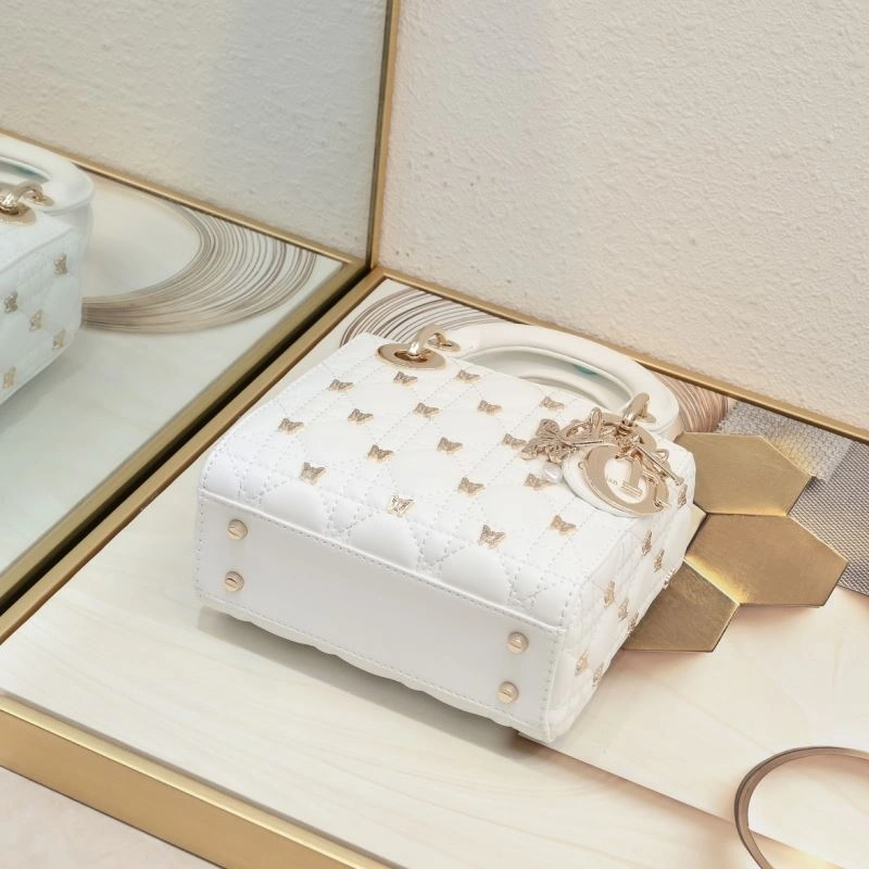 Trendsetting Christian Dior Top Handle Bags 87602